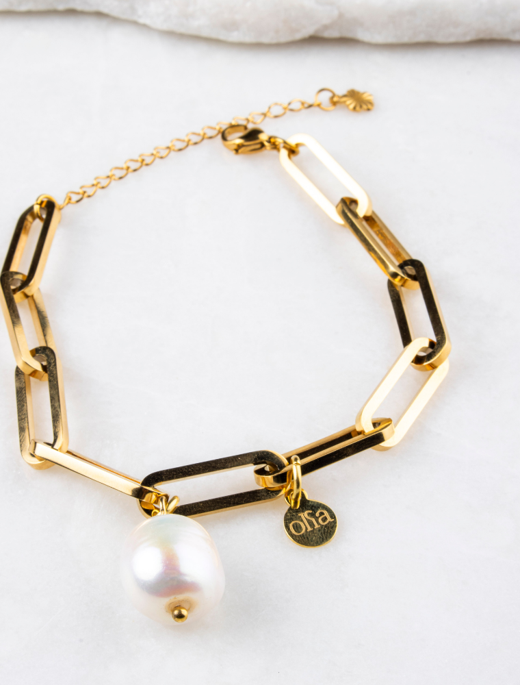 Belinda Waterproof Chunky Paperlink Bracelet - 18k Gold Plated Stainless Steel/Baroque Pearl - Image 3