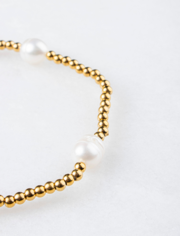 Emma Stretch Waterproof Bracelet - *Sample Sale* - 18k Gold Plated Stainless Steel/Pearl - Image 4