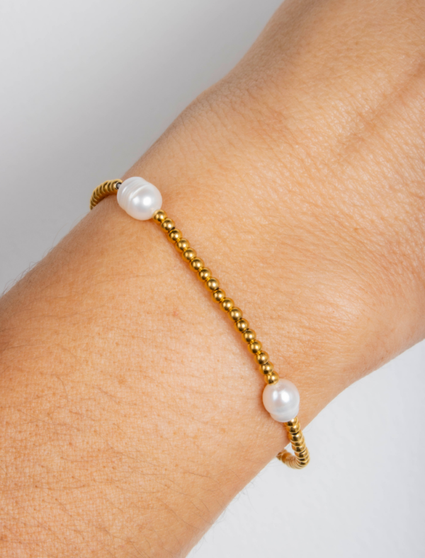 Emma Stretch Waterproof Bracelet - *Sample Sale* - 18k Gold Plated Stainless Steel/Pearl - Image 2
