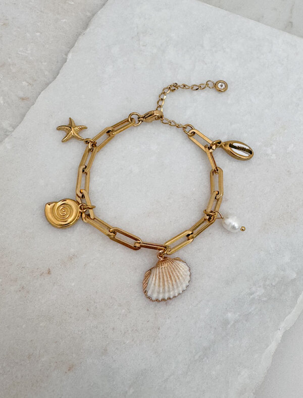 Statement Shell Waterproof Bracelet - 18k Gold Plated Stainless Steel - Image 5