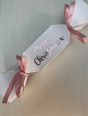 Christmas Cracker Gift Packaging - White/Pink