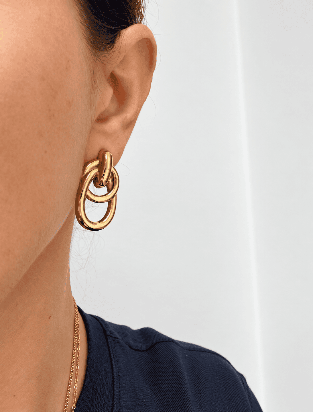 Sample Sale No 61-Oval linked earrings-Gold.