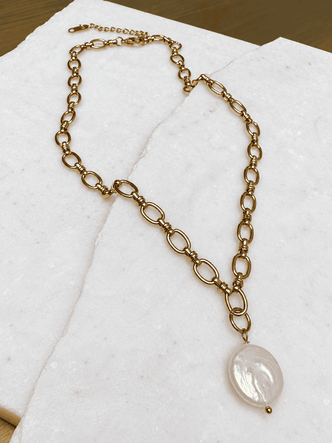Sample Sale No40. Waterproof oval chain necklace with freshwater pearl charm.