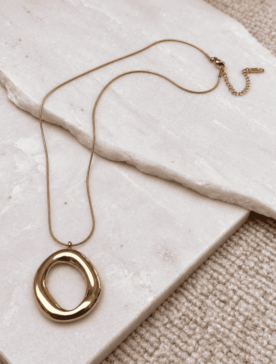 Sample Sale no14-Waterproof short necklace with charm. - Image 2