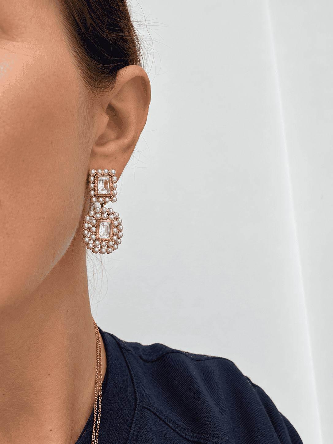 Sample Sale No52-Gold/pearl statement earrings. - Image 2