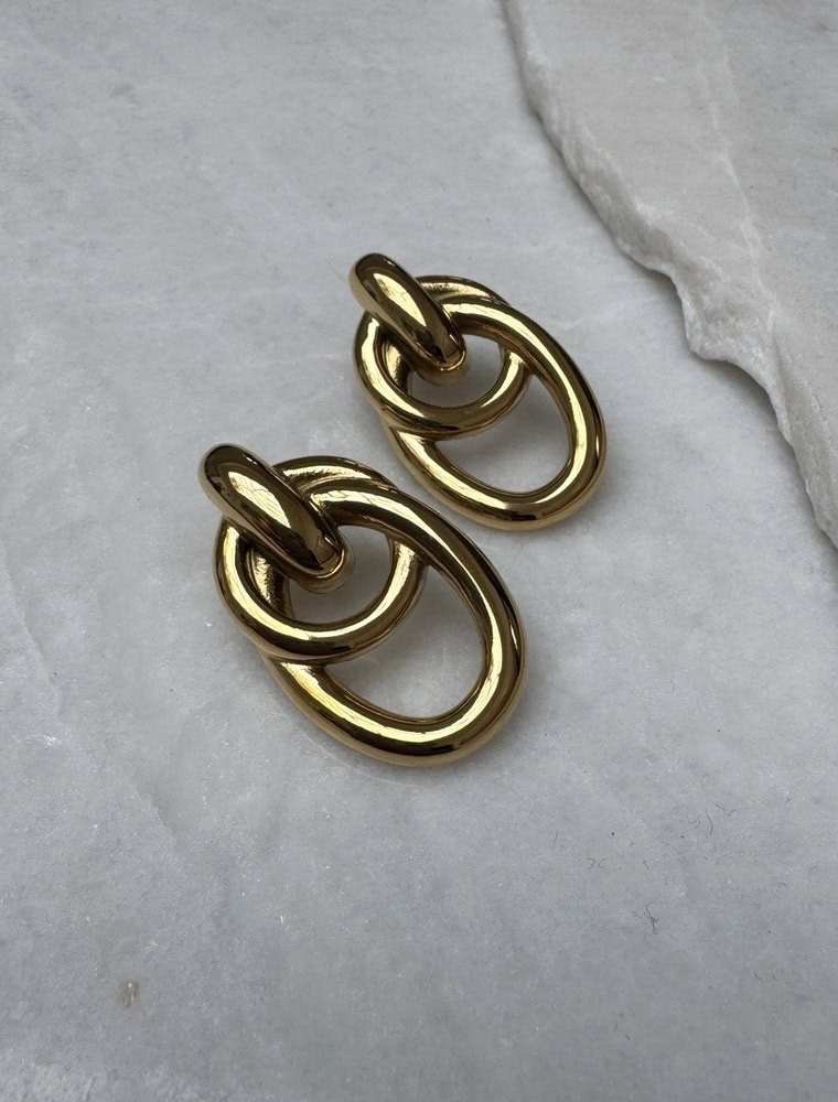 Sample Sale No 61-Oval linked earrings-Gold. - Image 2