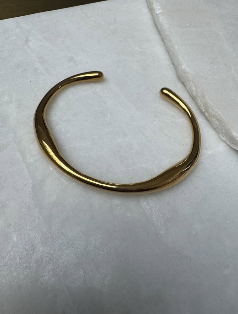 Sample Sale No62- Waterproof bangle gold plated.