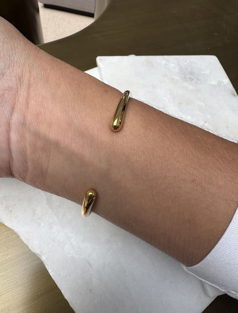 Sample Sale No62- Waterproof bangle gold plated. - Image 3