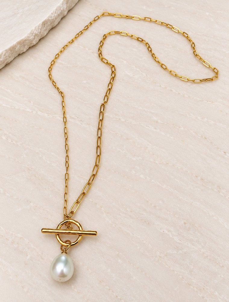 Bertie Waterproof long necklace-Gold/pearl.